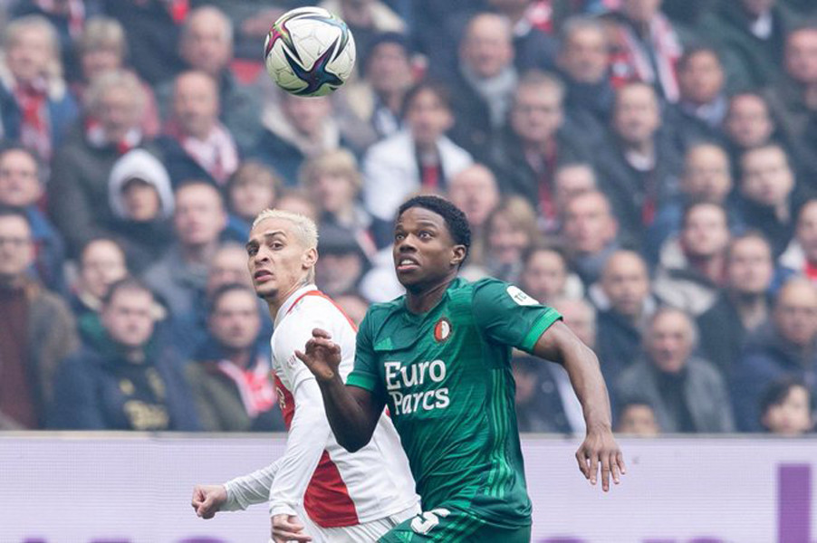 卫身后与靠 卫身后与靠